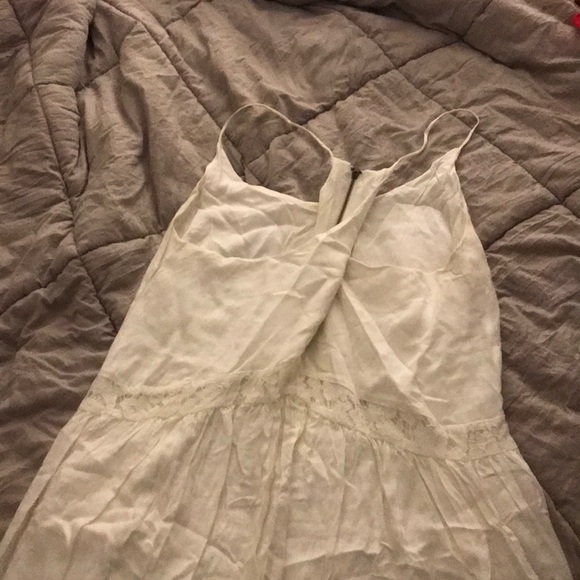 White sundress - Picture 3 of 4